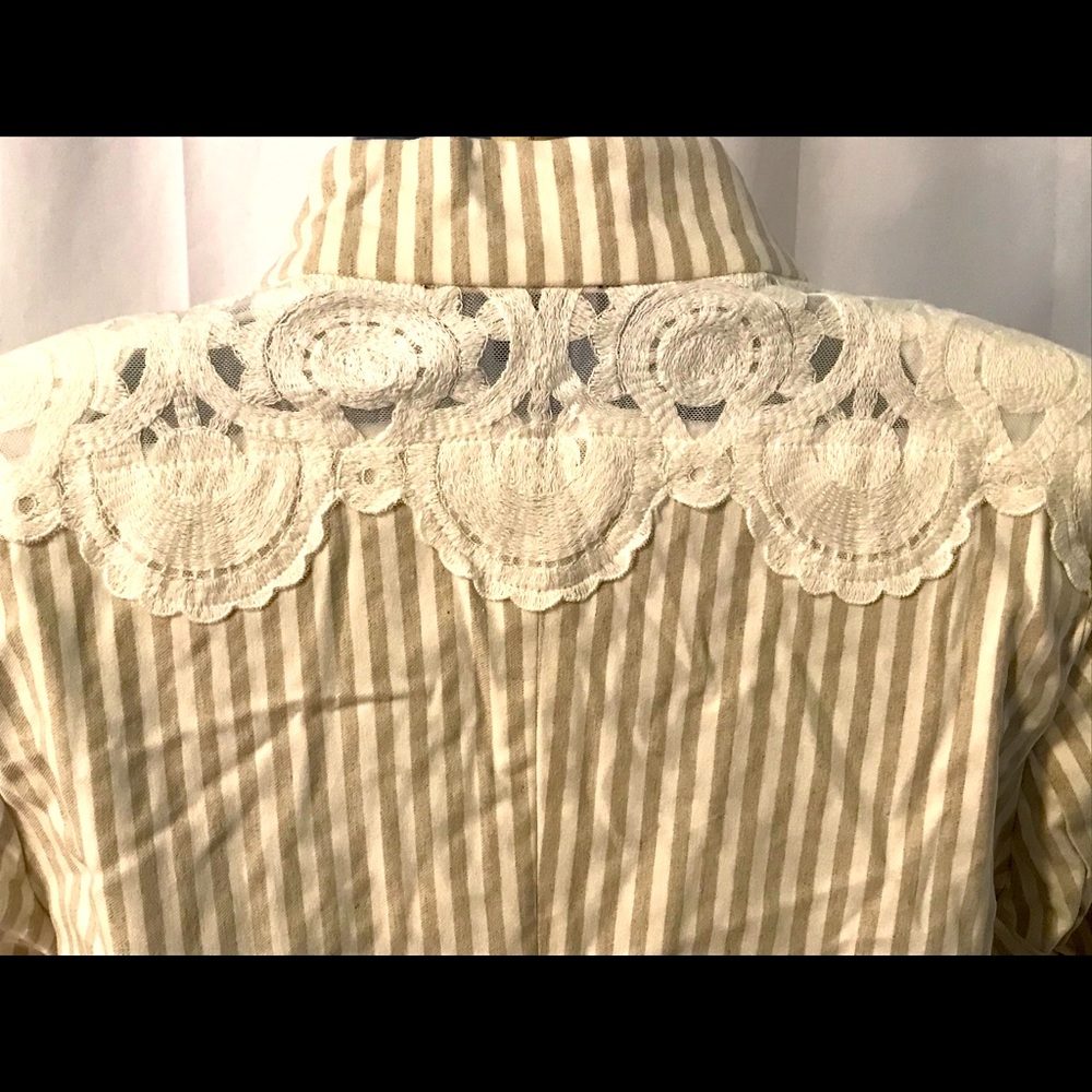 NWT Roz & Ali White & Taupe Striped Jacket w Lace